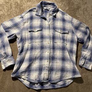 Old Navy Shirt Womens Medium The Boyfriend Flannel Plaid Blue White Buttondown